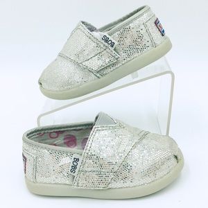 lil BOBS infant Silver Luxe Bling Glitter Loafers